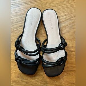 🖤 Pure Navy Black Knotted Sandals 🖤